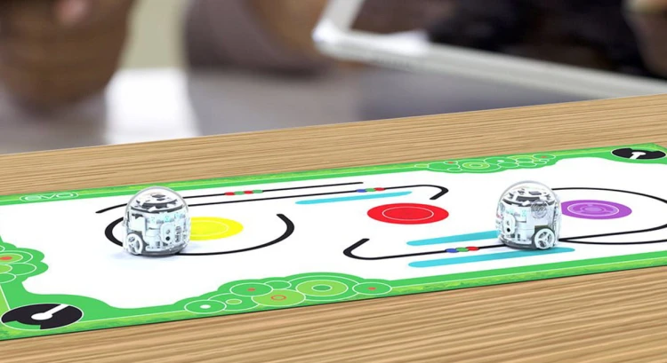 Ozobot Evo - Robot z flamastrami