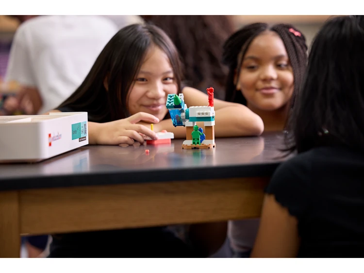 LEGO Education 45622 - Nauki przyrodnicze i ścisłe 11+
